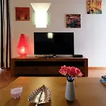 Semesterbostad Lotus Villa- By Interhome *