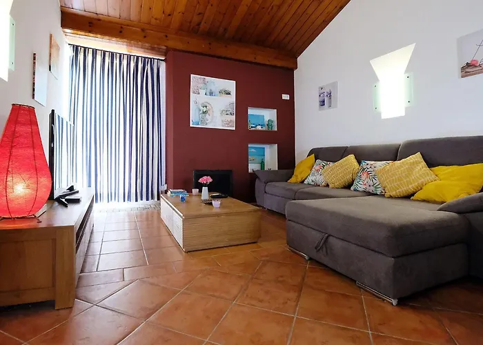 Будинок відпочинку Lotus Villa- By Interhome *